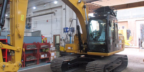 Caterpillar 360 Tracked Excavators Hire a Caterpillar 360 Excavators